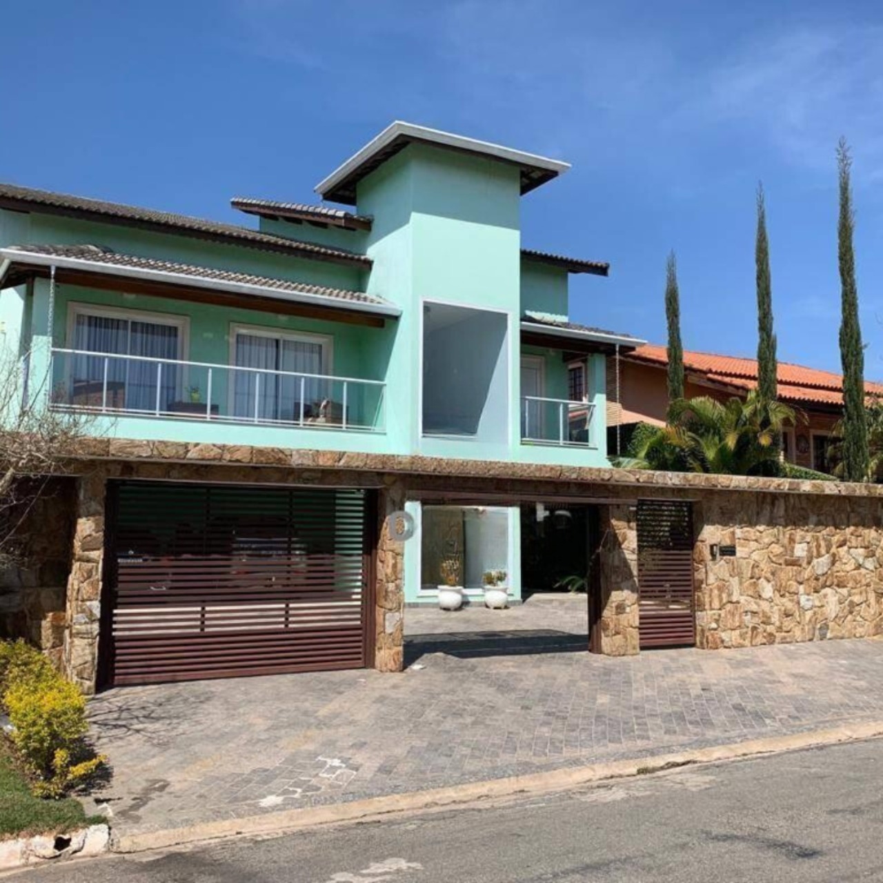 CASA NOVA COM 4 SUÍTES EM CONDOMINIO DE ALTO PADRÃO HARAS BELA VISTA VARGEM GRANDE PAULISTA
