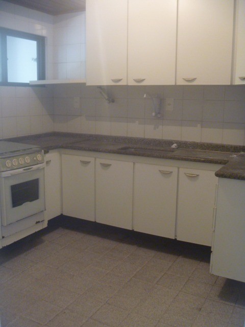 Casa para alugar com 3 quartos, 119m² - Foto 7
