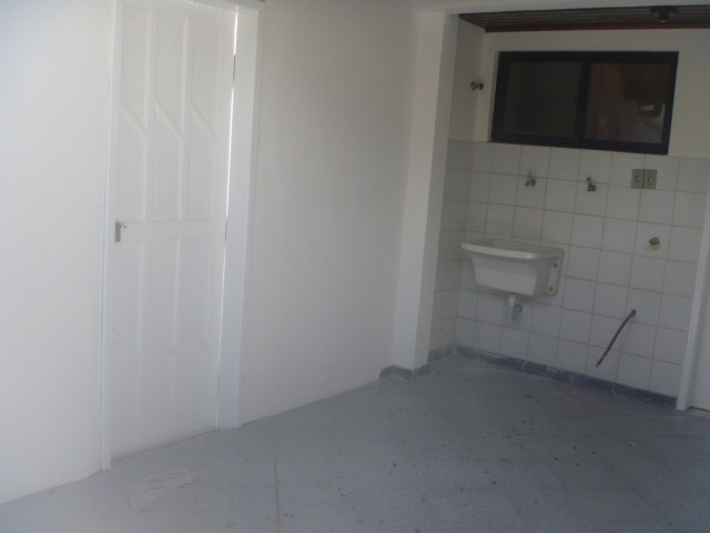 Casa para alugar com 3 quartos, 119m² - Foto 9