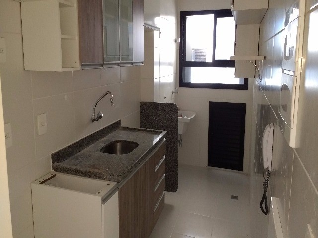 Apartamento para alugar com 2 quartos, 60m² - Foto 27