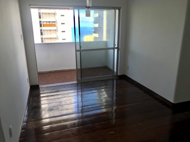 Apartamento à venda com 2 quartos, 75m² - Foto 1