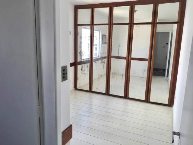 Apartamento à venda com 2 quartos, 75m² - Foto 8