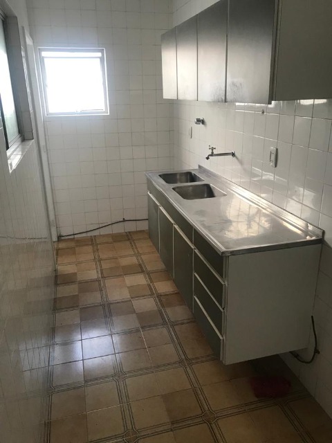 Apartamento à venda com 2 quartos, 75m² - Foto 12