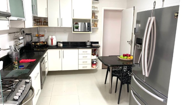 Apartamento à venda com 4 quartos, 220m² - Foto 24