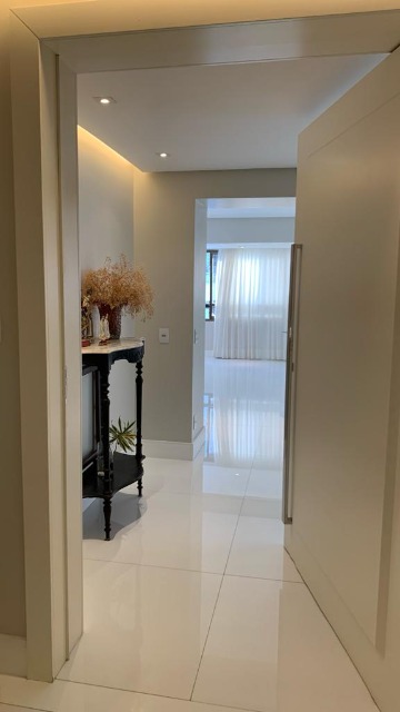 Apartamento à venda com 4 quartos, 260m² - Foto 3