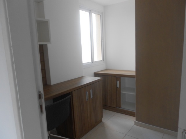 Apartamento para alugar com 3 quartos, 80m² - Foto 18