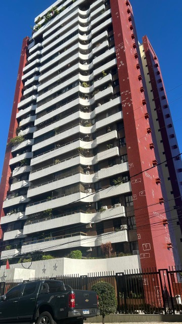 Apartamento para alugar com 4 quartos, 168m² - Foto 1