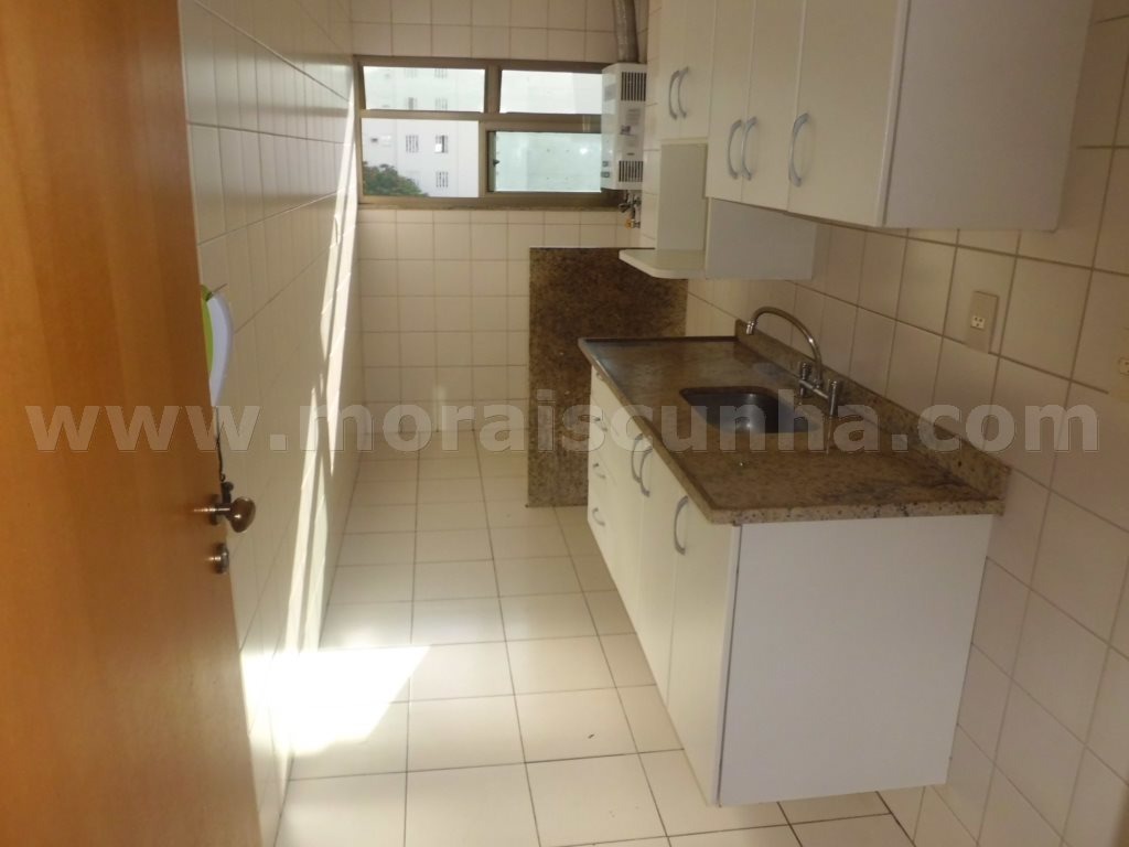 Apartamento para alugar com 2 quartos, 85m² - Foto 11