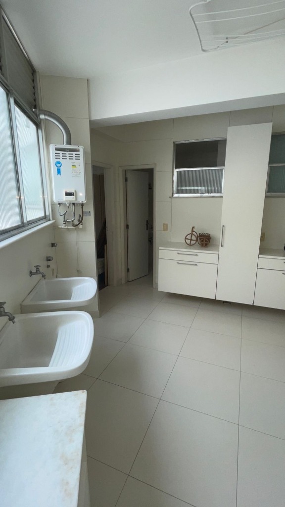 Apartamento à venda com 3 quartos, 264m² - Foto 17