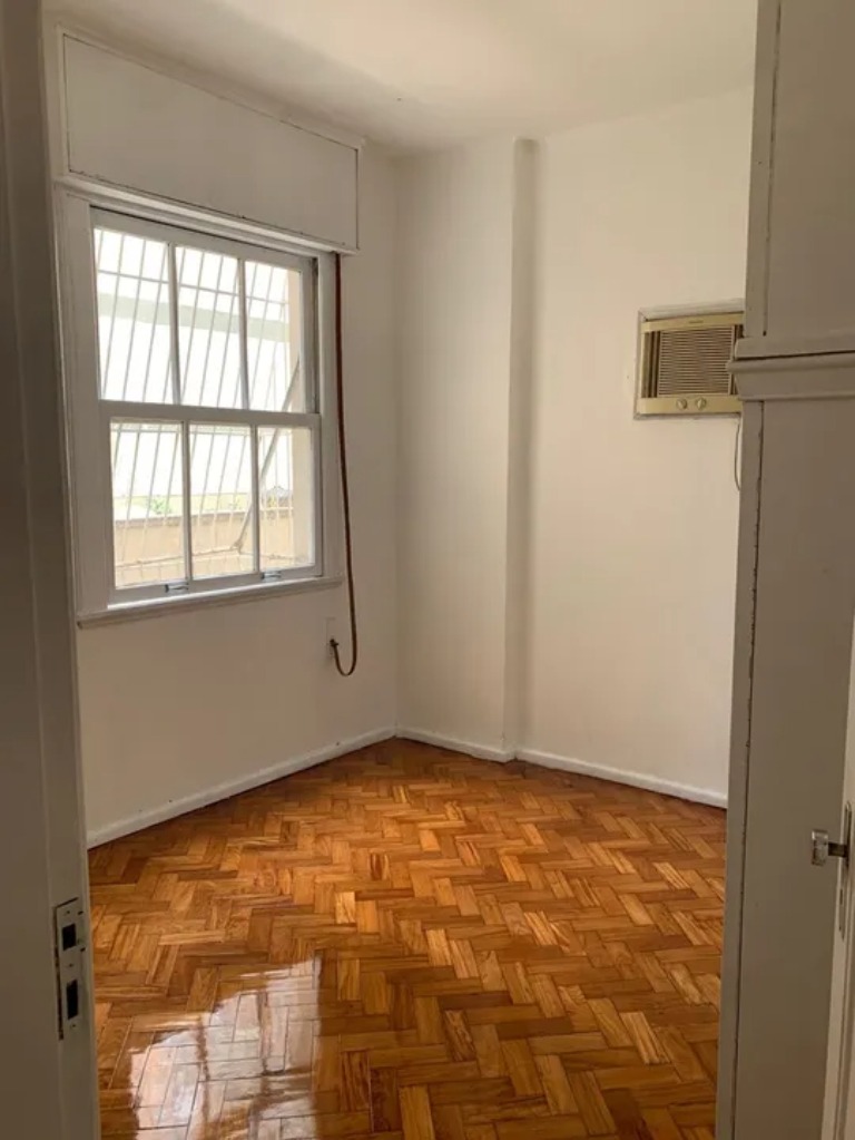 Apartamento à venda com 3 quartos, 173m² - Foto 9