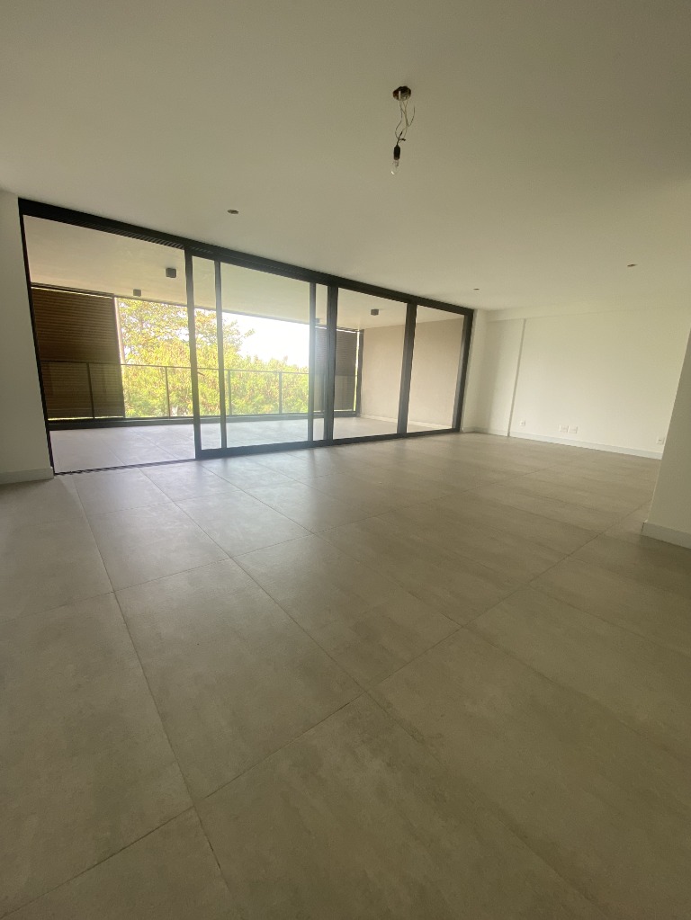 Apartamento à venda com 3 quartos, 164m² - Foto 4