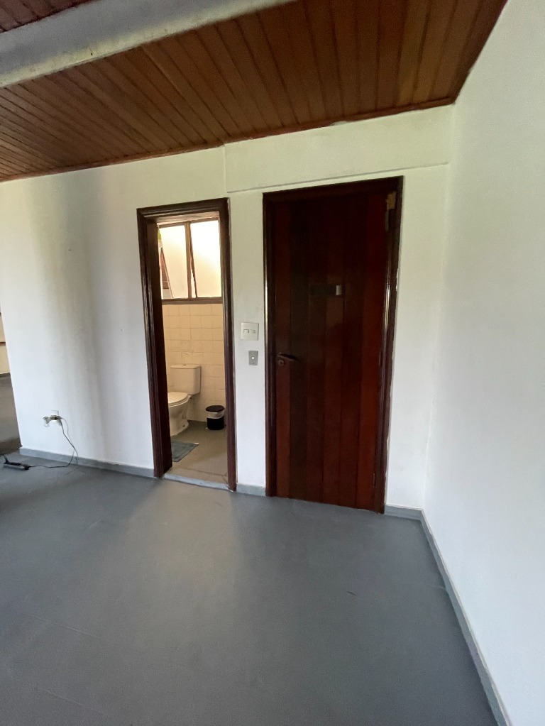 Casa à venda com 6 quartos, 2000m² - Foto 13