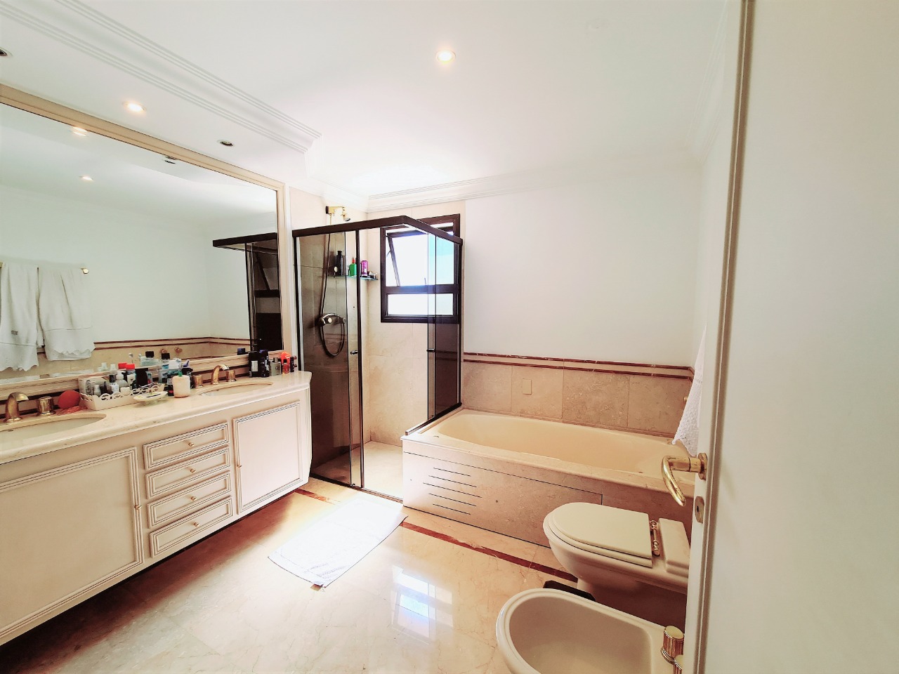 Apartamento, 4 quartos, 258 m² - Foto 35