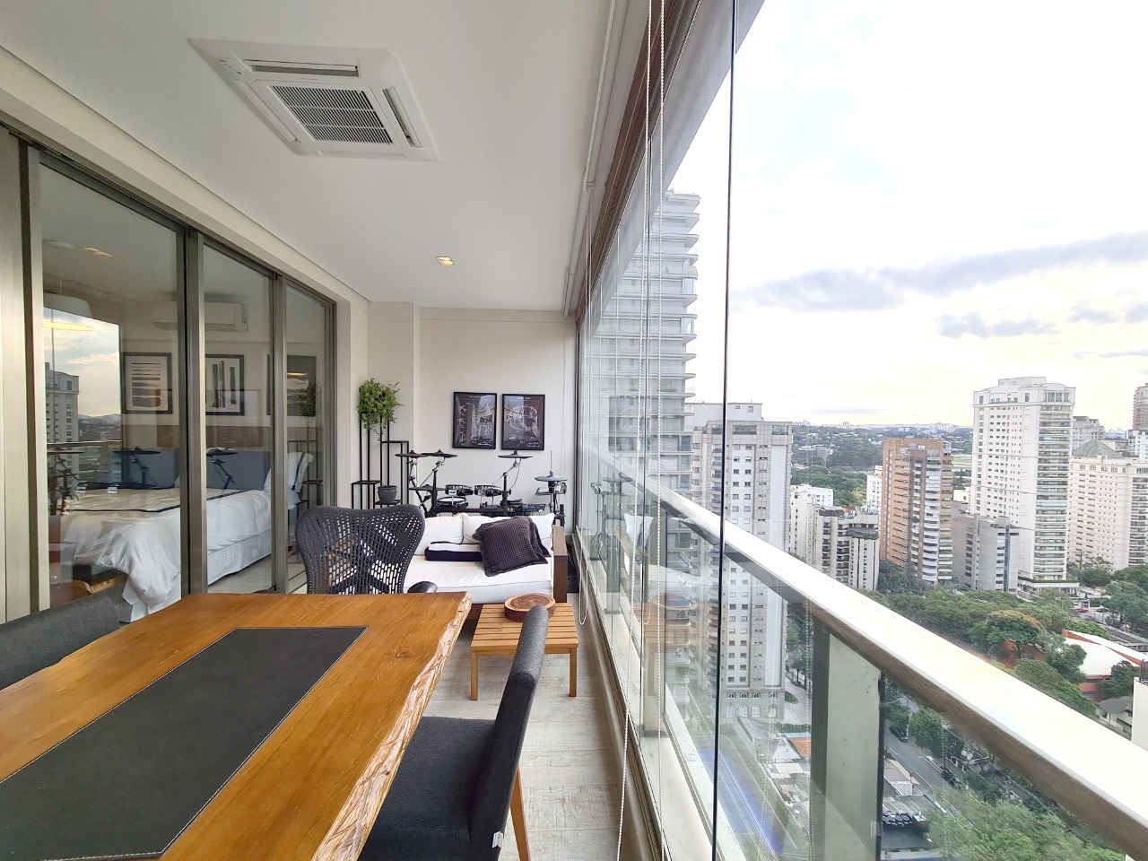 Apartamento, 1 quarto, 61 m² - Foto 1