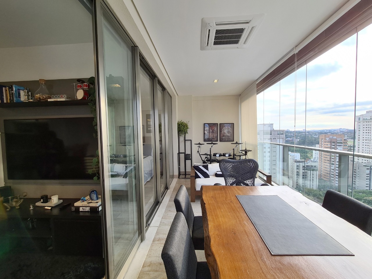 Apartamento, 1 quarto, 61 m² - Foto 2