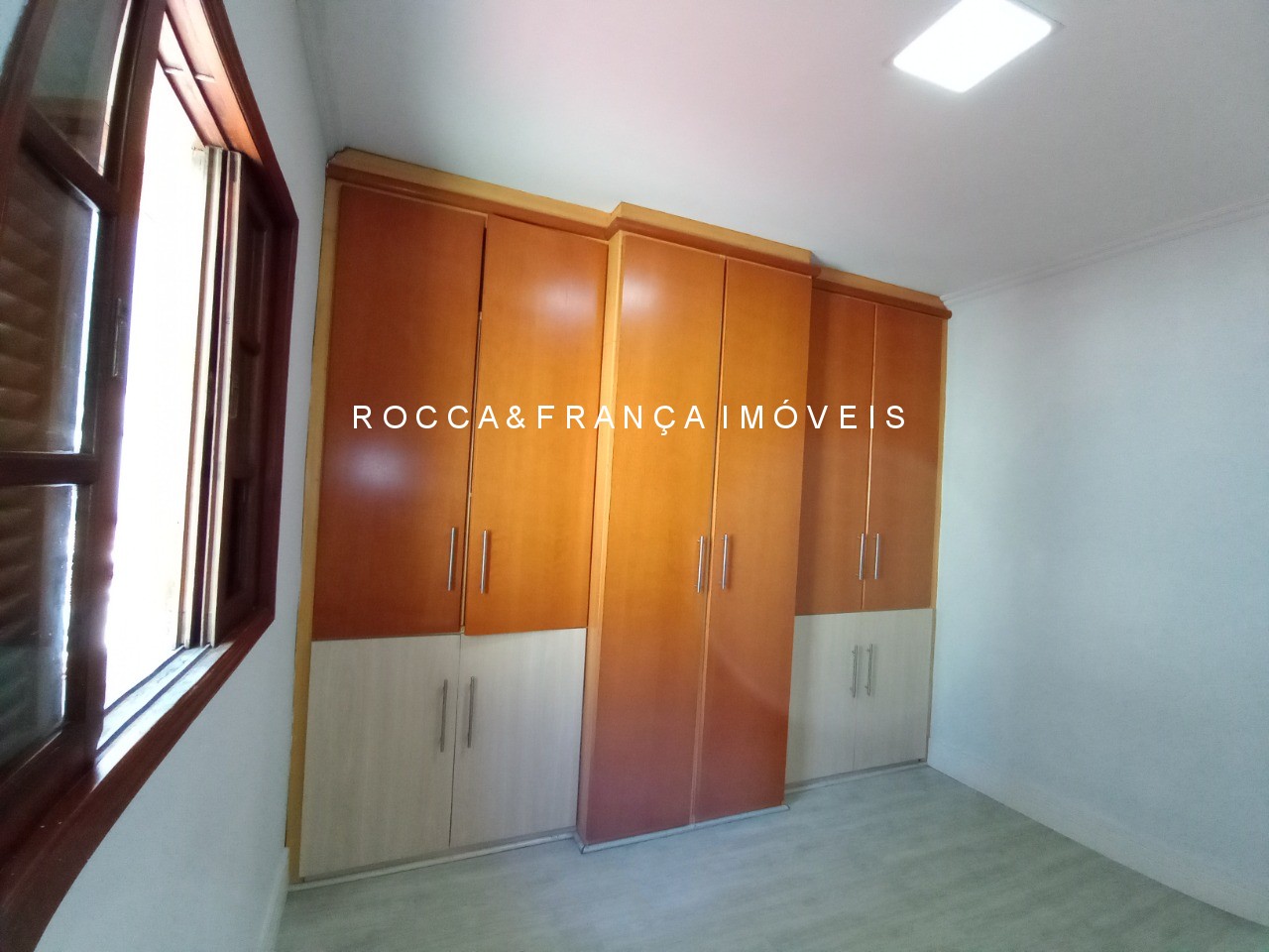 Casa à venda com 2 quartos, 110m² - Foto 22