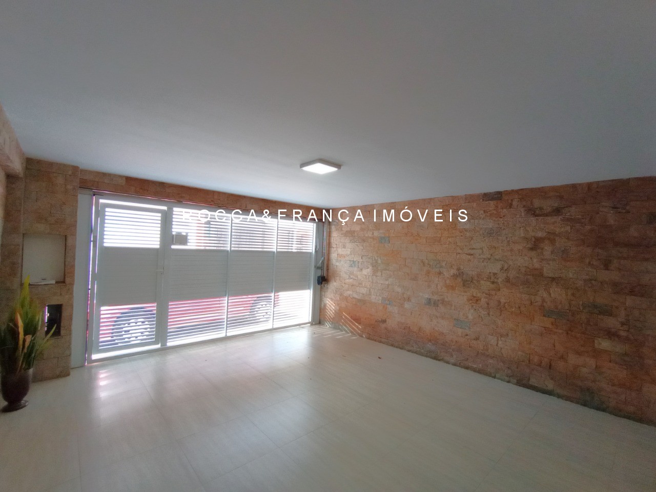 Casa à venda com 2 quartos, 110m² - Foto 8