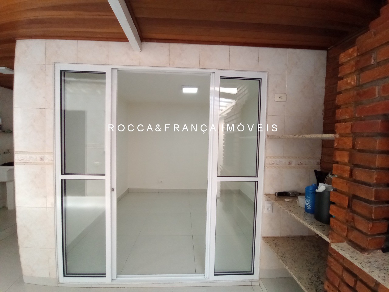 Casa à venda com 2 quartos, 110m² - Foto 30