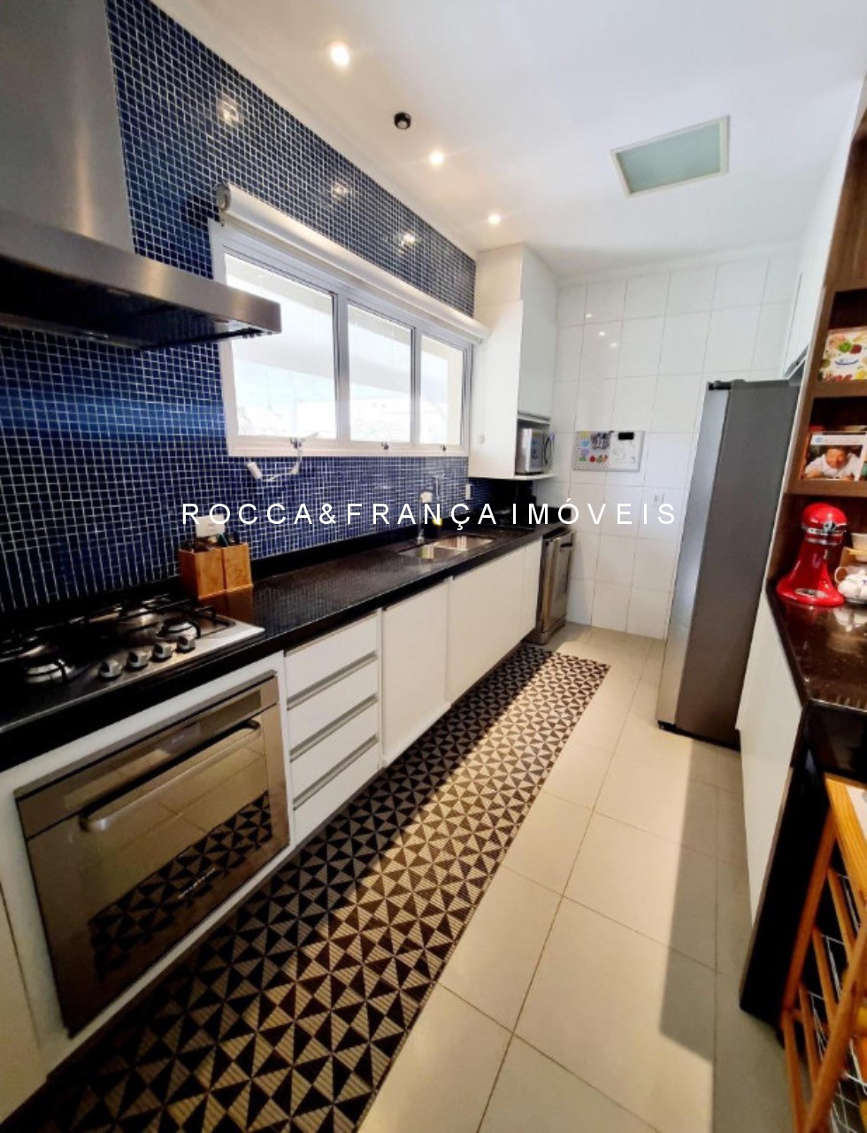 Casa de Condomínio à venda e aluguel com 3 quartos, 338m² - Foto 11