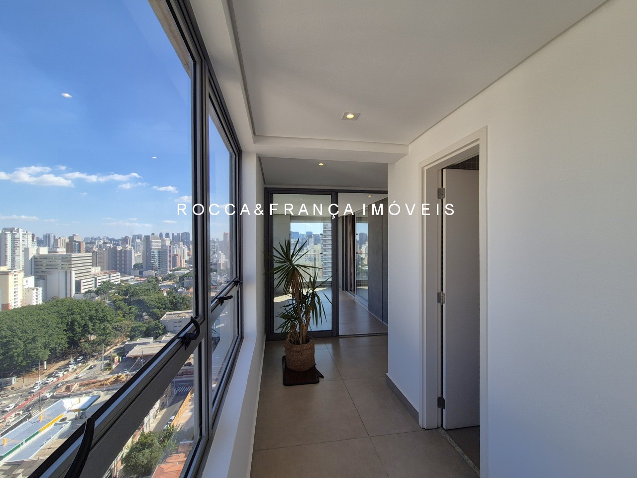 Apartamento, 1 quarto, 104 m² - Foto 2