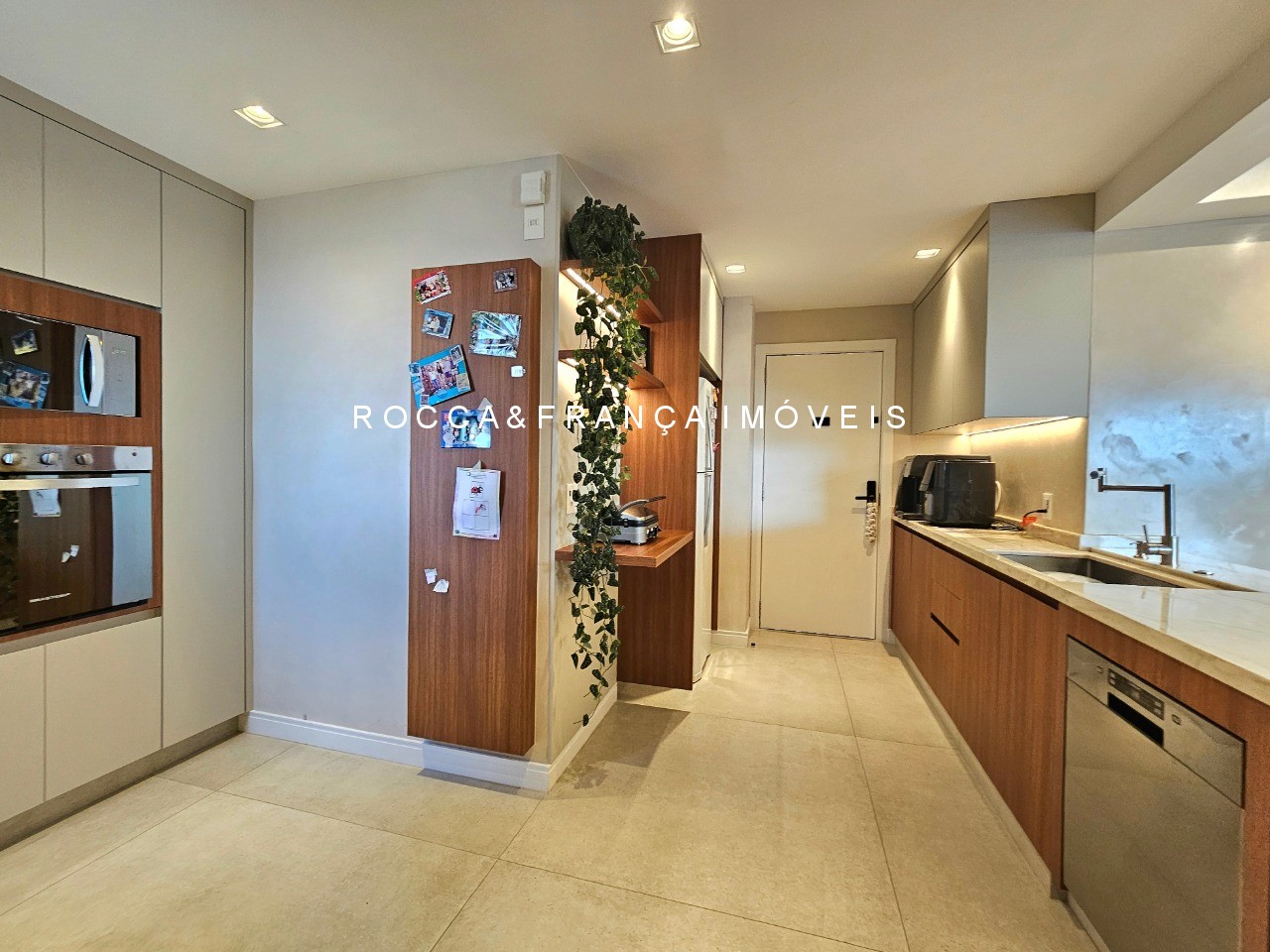 Apartamento à venda com 3 quartos, 146m² - Foto 15