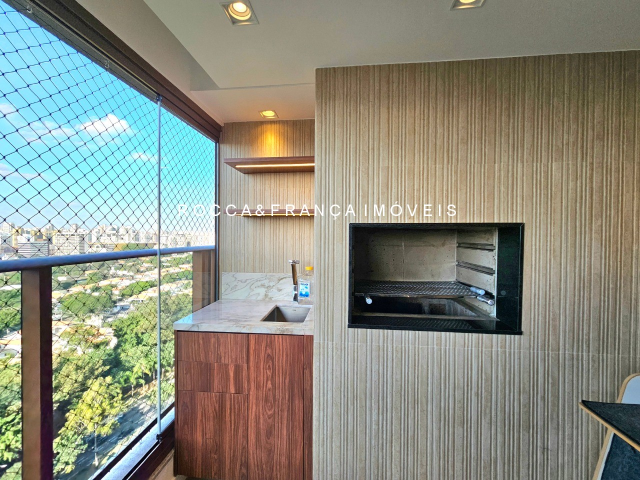 Apartamento à venda com 3 quartos, 146m² - Foto 9