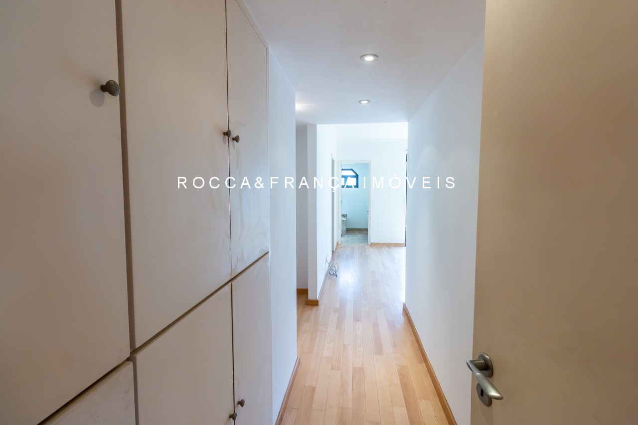 Apartamento, 3 quartos, 240 m² - Foto 8