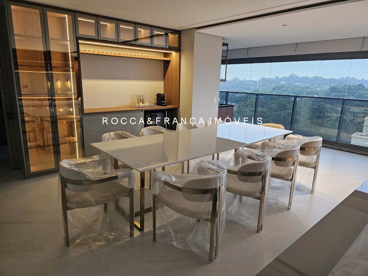 Apartamento à venda com 3 quartos, 186m² - Foto 6