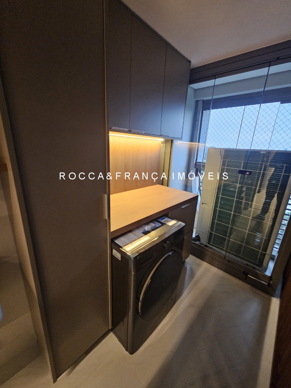 Apartamento à venda com 3 quartos, 186m² - Foto 8