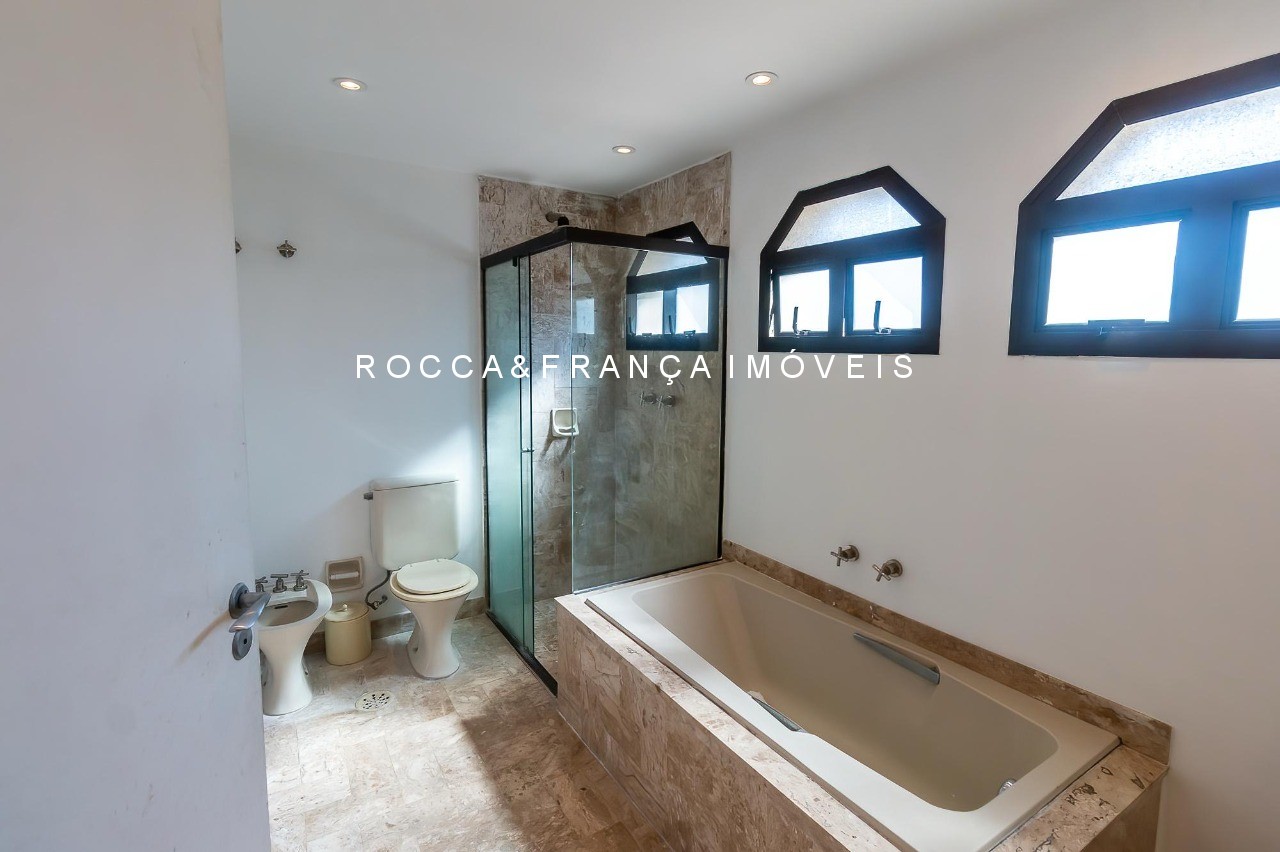 Apartamento, 3 quartos, 240 m² - Foto 12