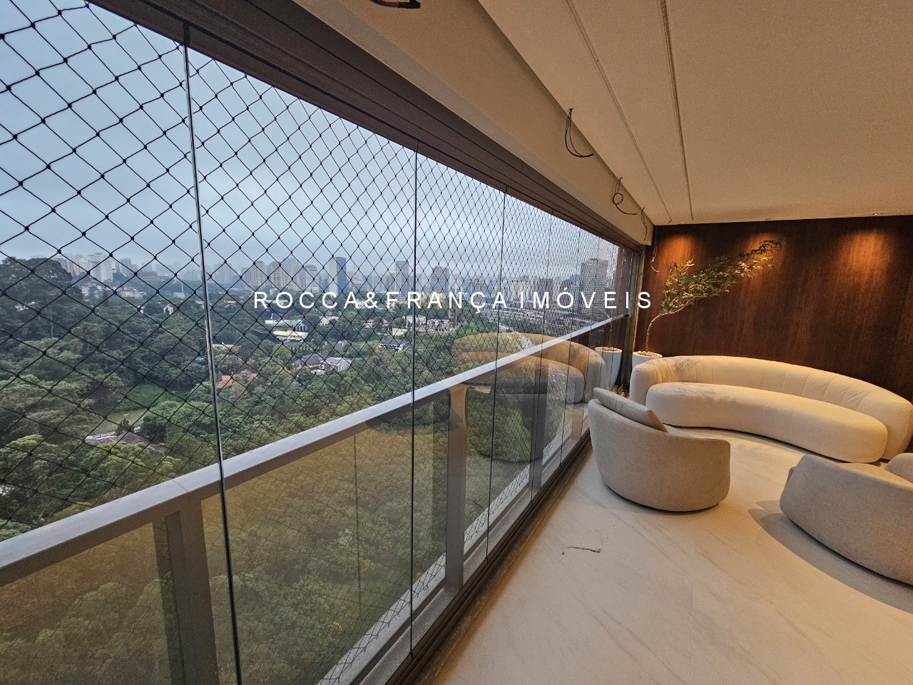 Apartamento à venda com 3 quartos, 186m² - Foto 5