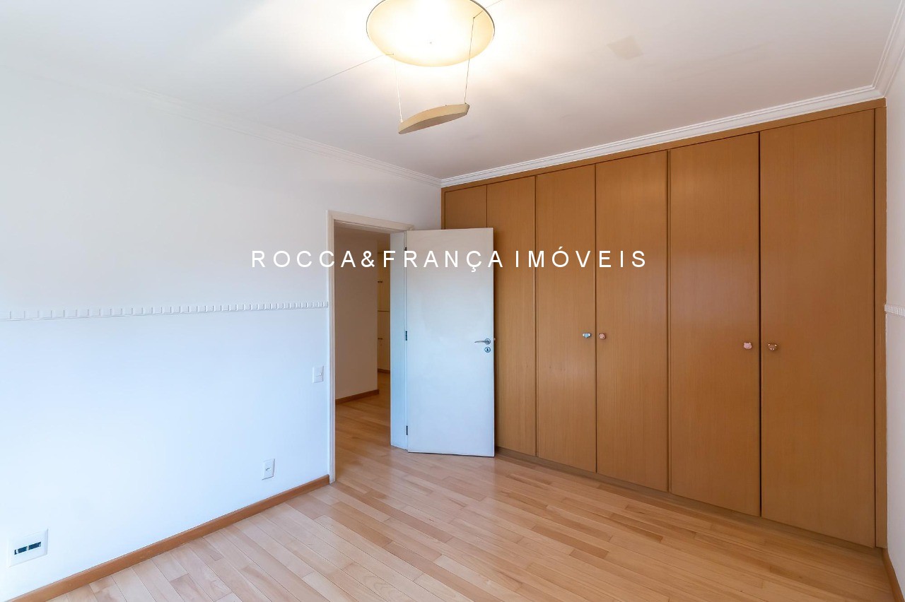 Apartamento, 3 quartos, 240 m² - Foto 13