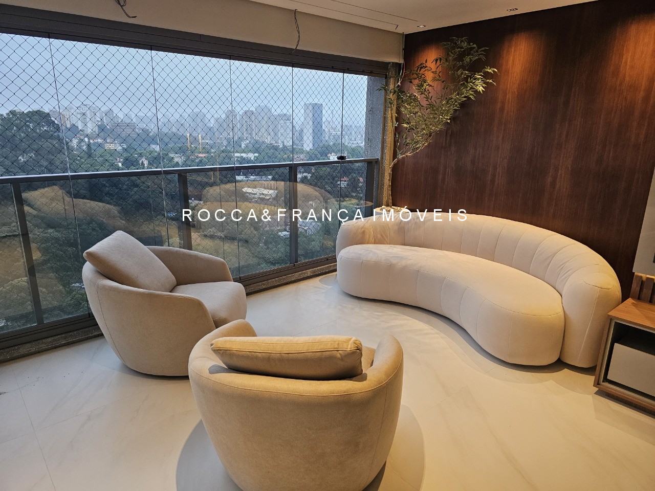Apartamento à venda com 3 quartos, 186m² - Foto 3