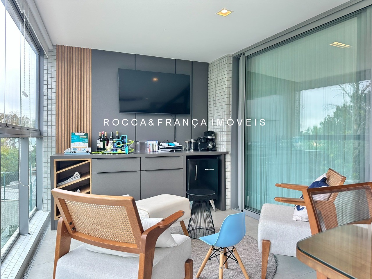 Apartamento à venda com 3 quartos, 174m² - Foto 4