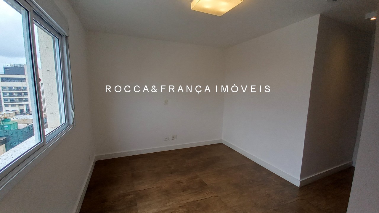 Apartamento para alugar com 3 quartos, 143m² - Foto 15
