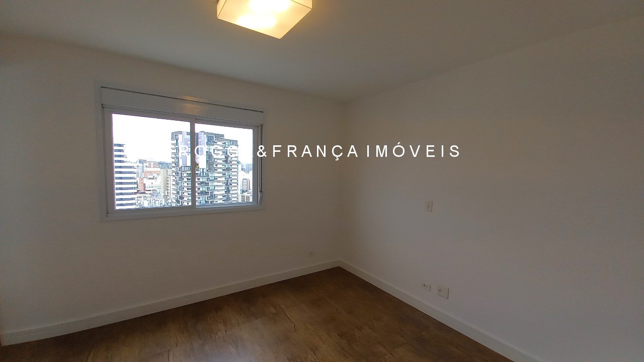 Apartamento para alugar com 3 quartos, 143m² - Foto 12