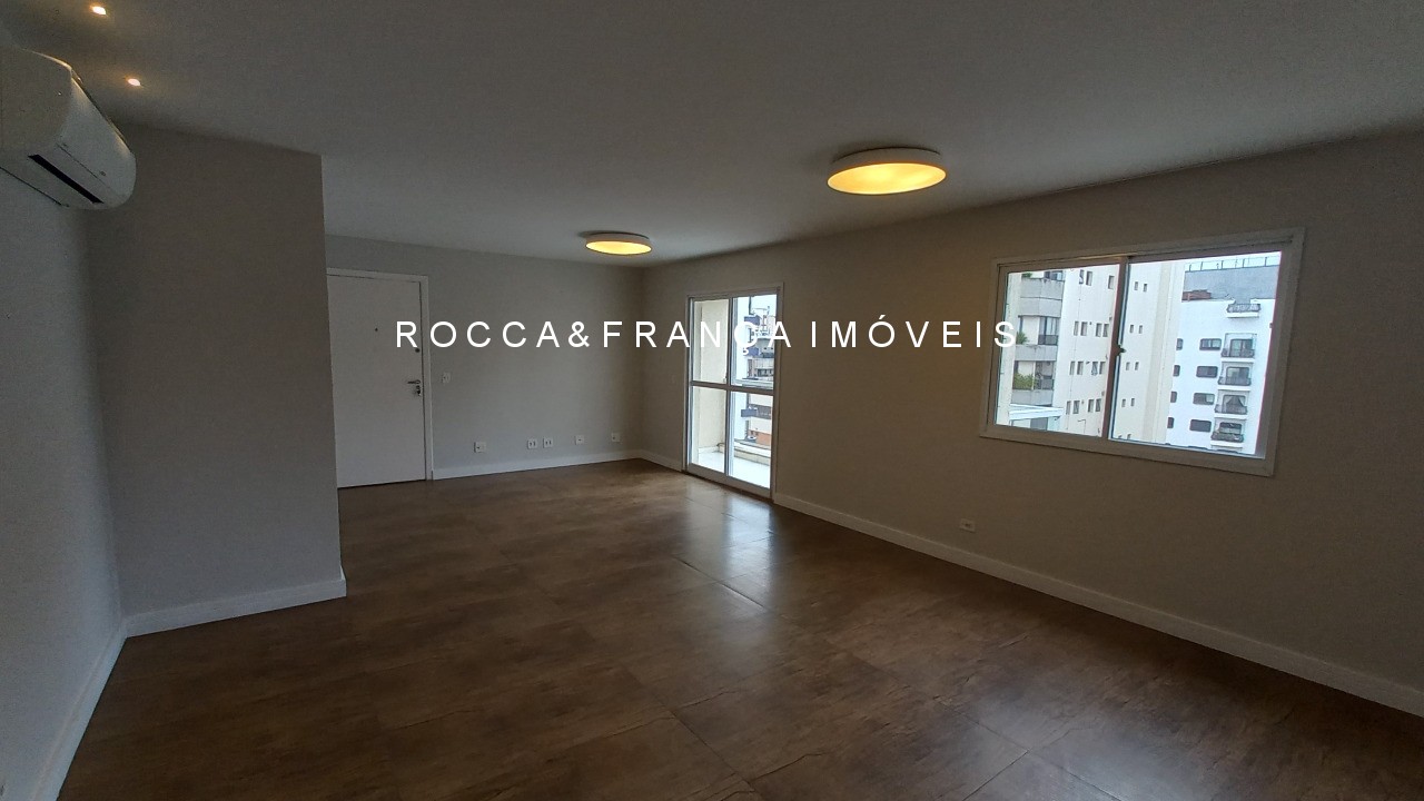 Apartamento para alugar com 3 quartos, 143m² - Foto 2