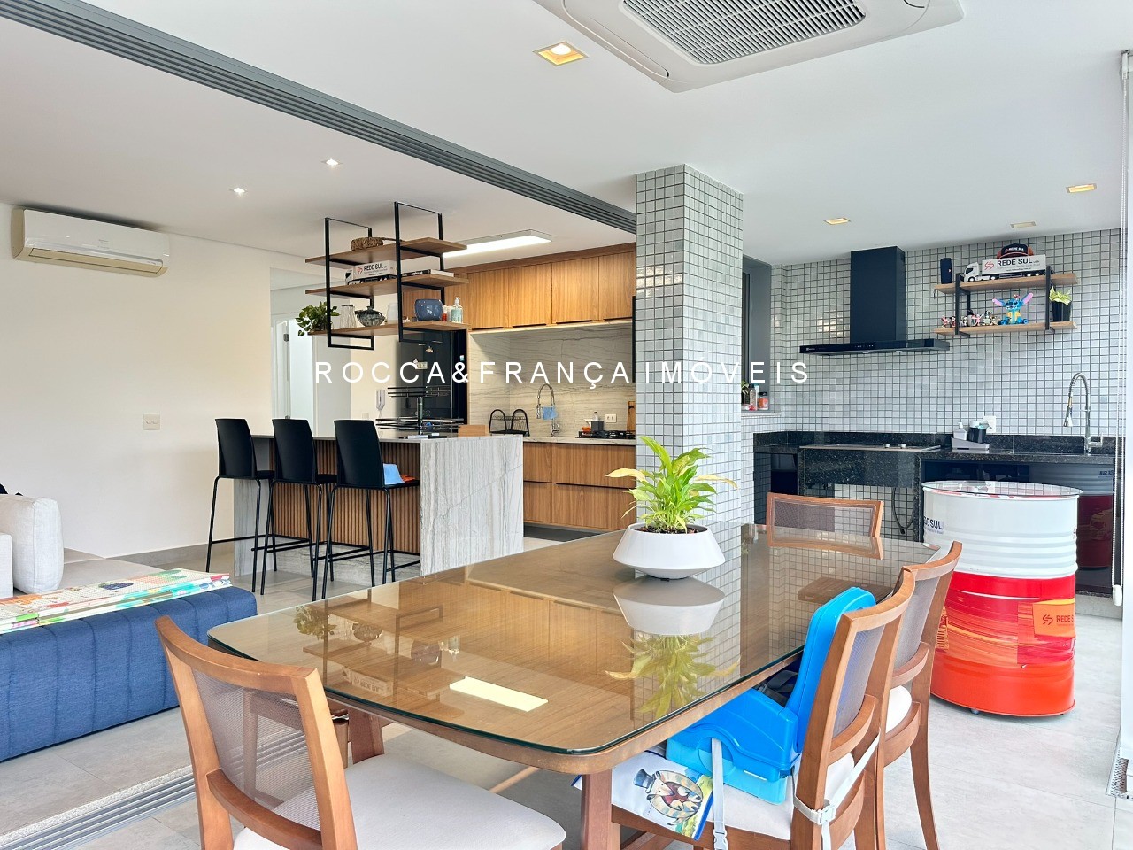 Apartamento à venda com 3 quartos, 174m² - Foto 6