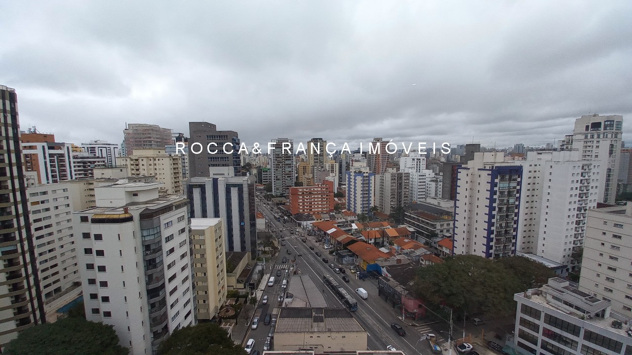Apartamento para alugar com 3 quartos, 143m² - Foto 7