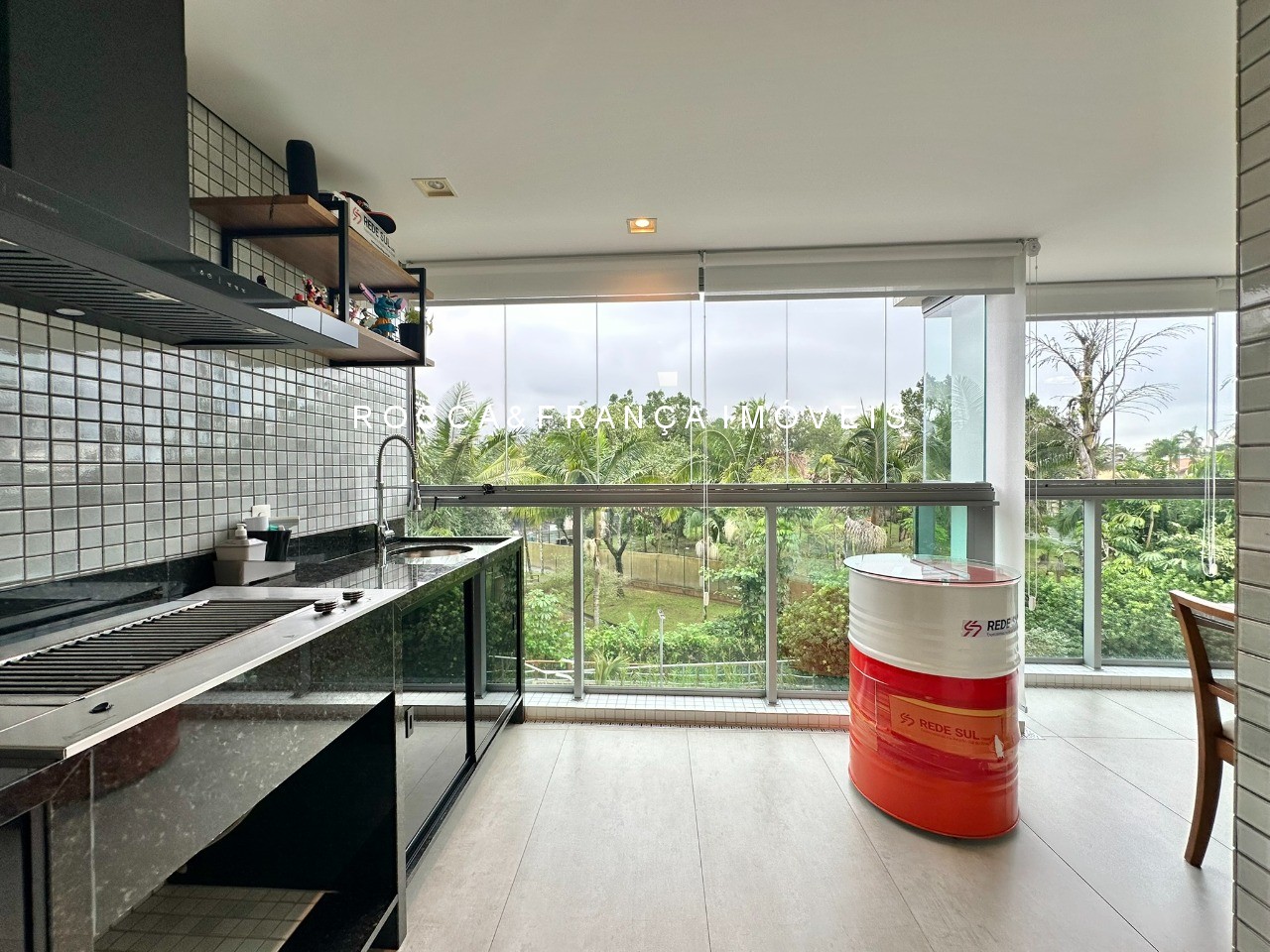 Apartamento à venda com 3 quartos, 174m² - Foto 7