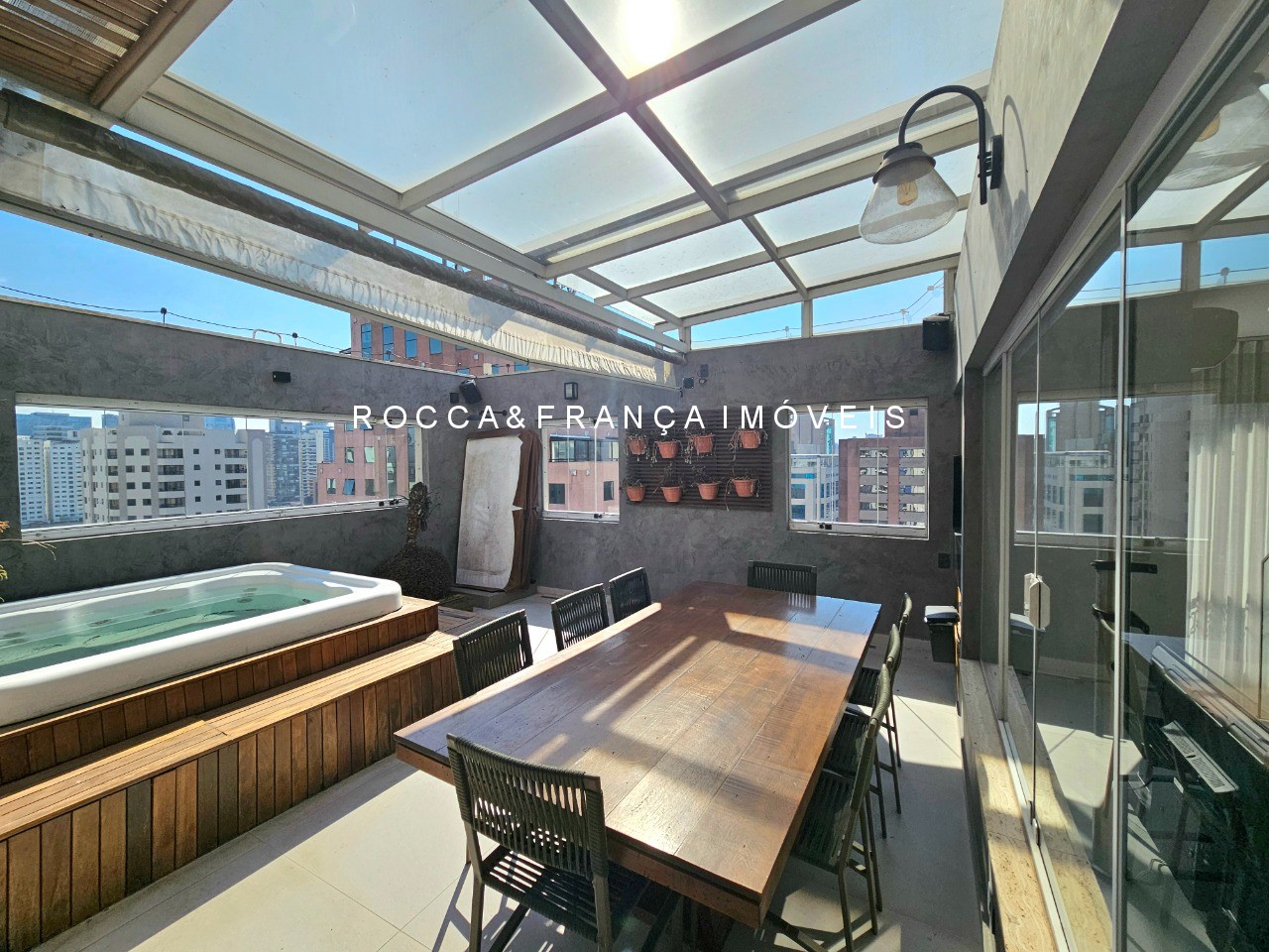 Cobertura à venda e aluguel com 2 quartos, 118m² - Foto 4