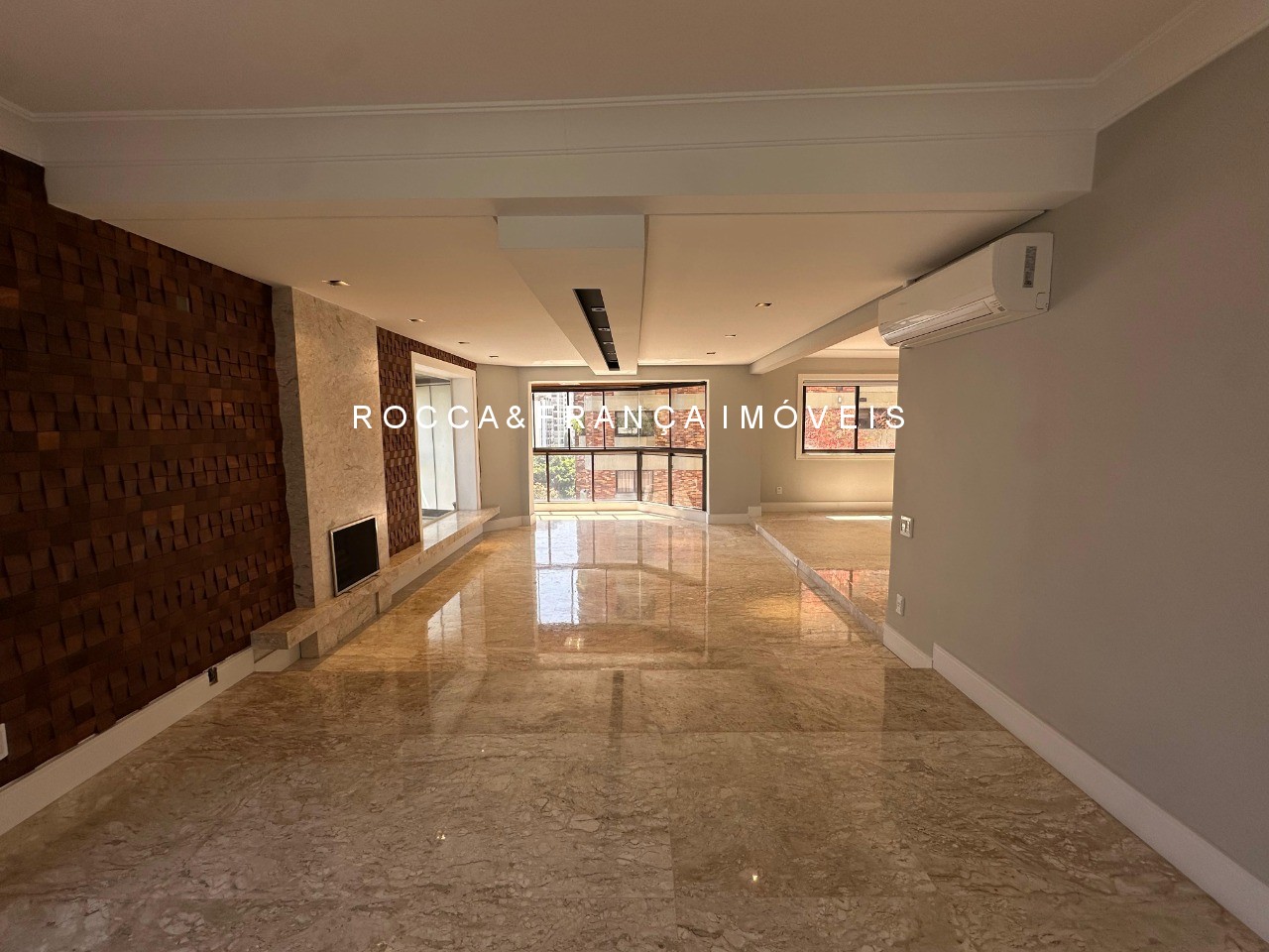 Apartamento, 3 quartos, 206 m² - Foto 2