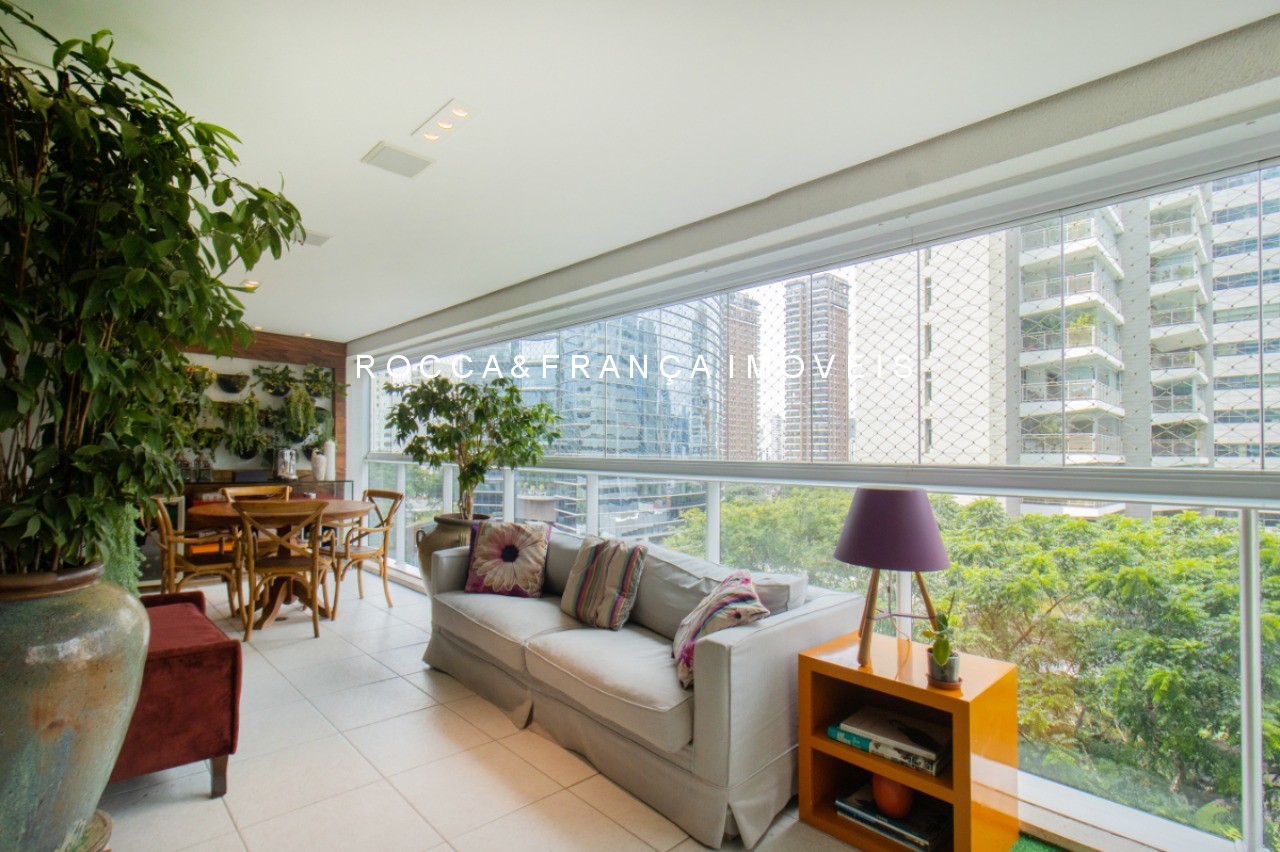 Apartamento, 4 quartos, 201 m² - Foto 1