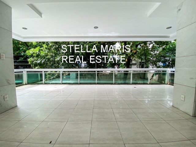 Apartamento à venda com 3 quartos, 225m² - Foto 3