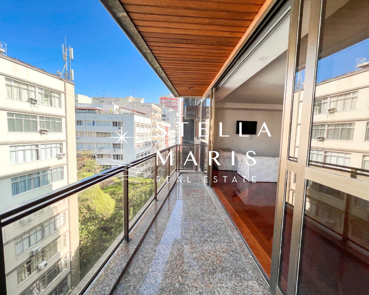 Apartamento à venda com 4 quartos, 262m² - Foto 1