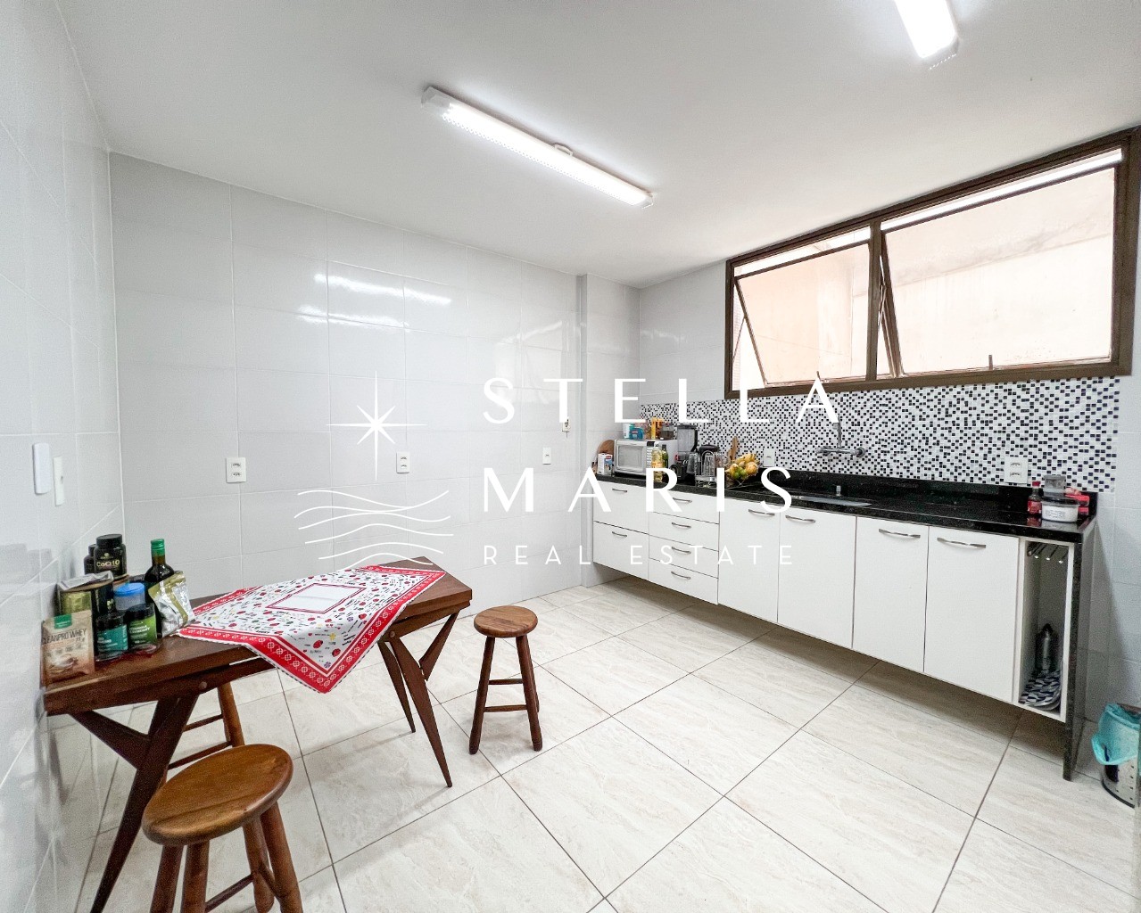 Apartamento à venda com 4 quartos, 262m² - Foto 8