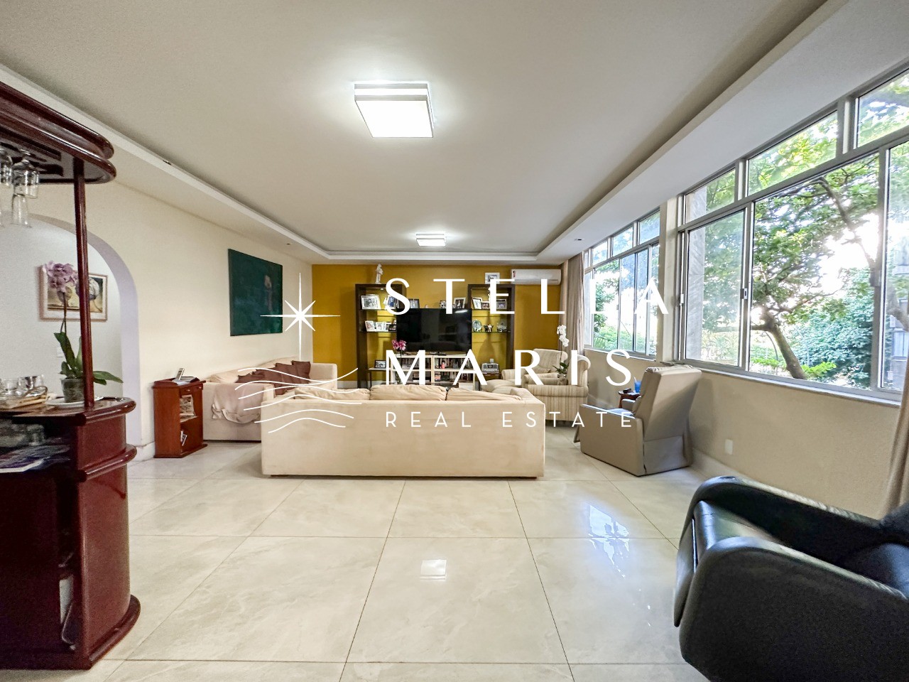 Apartamento à venda com 4 quartos, 236m² - Foto 8