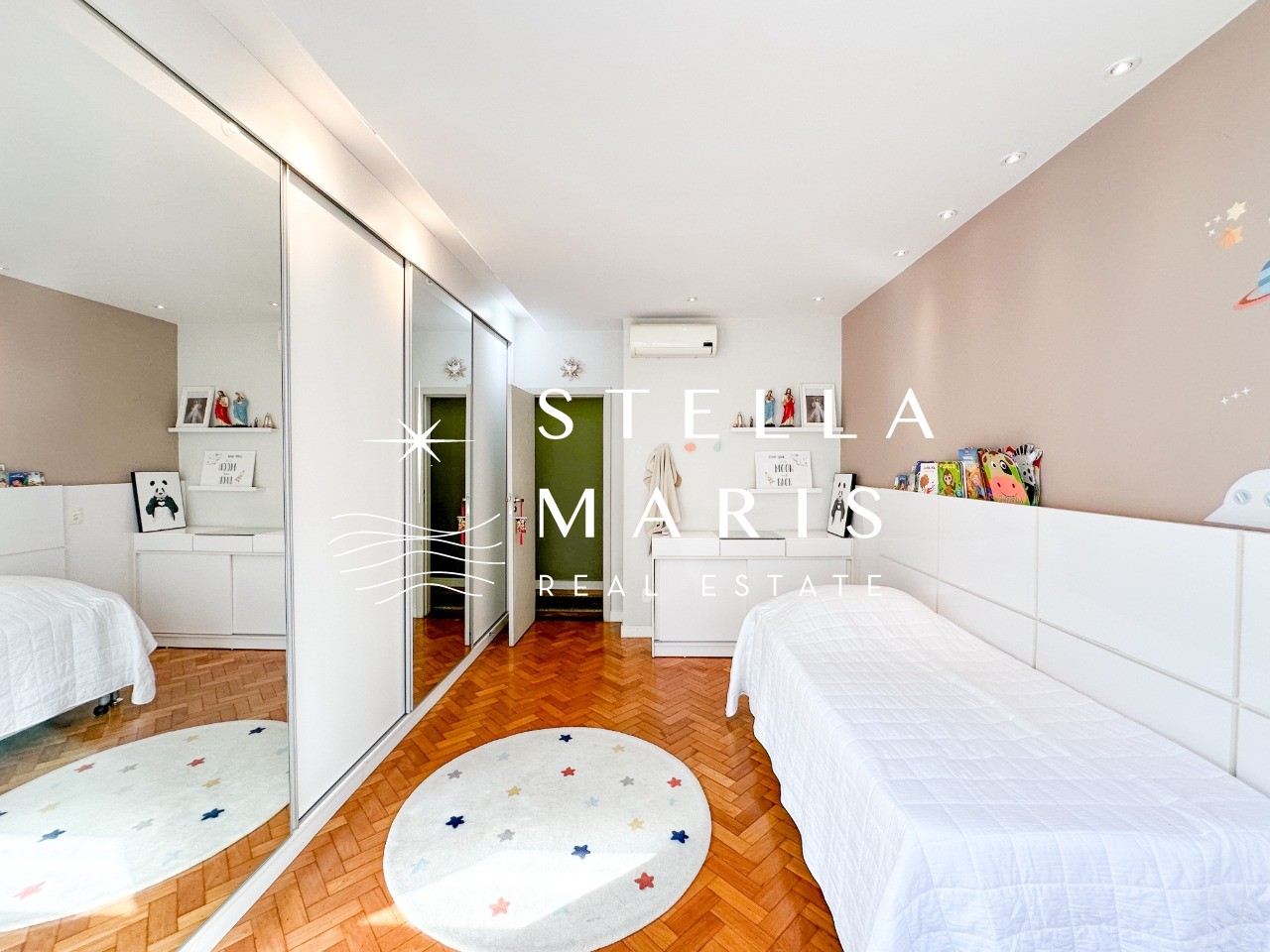 Apartamento à venda com 3 quartos, 220m² - Foto 19