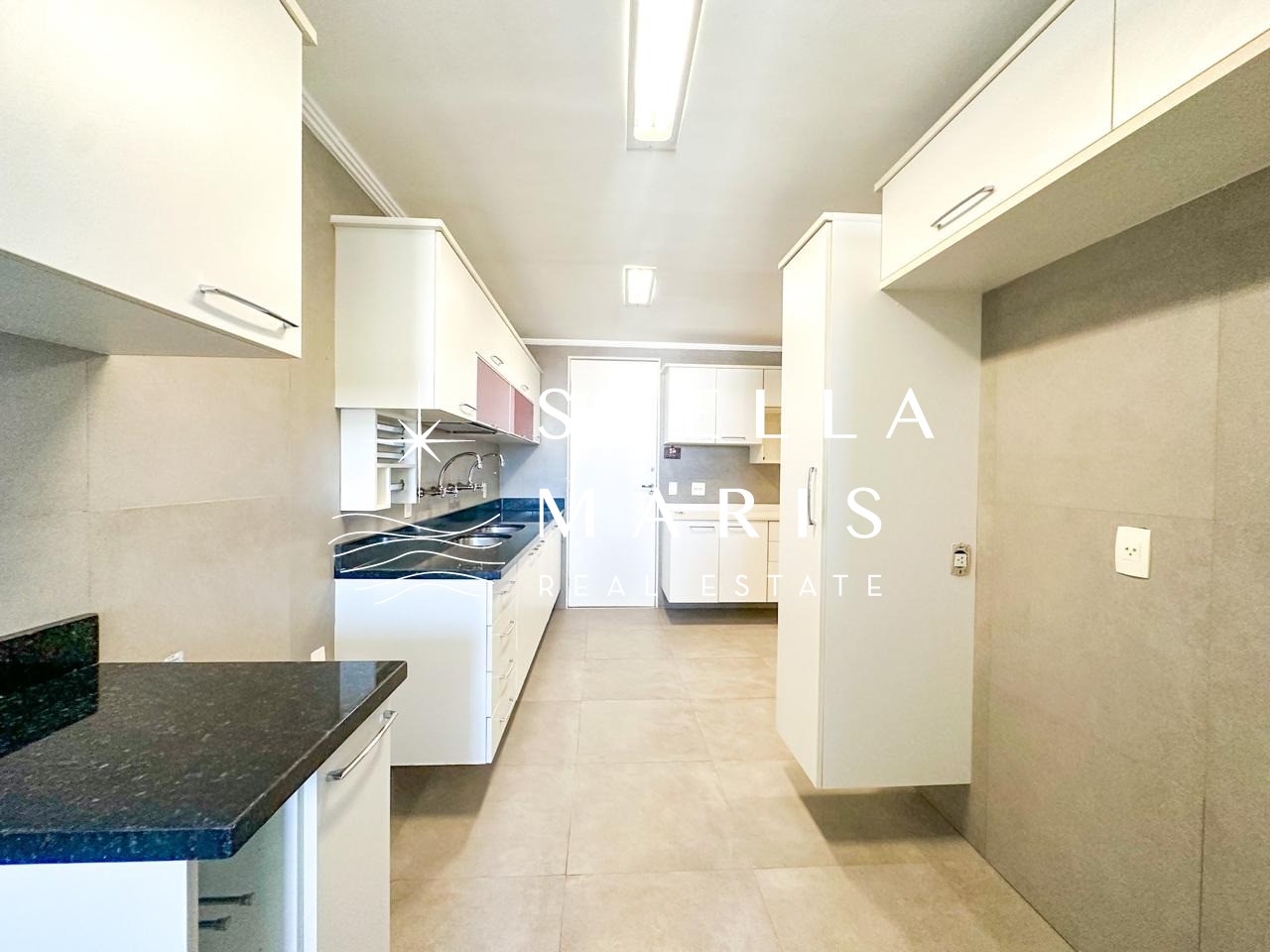 Apartamento à venda com 4 quartos, 217m² - Foto 11