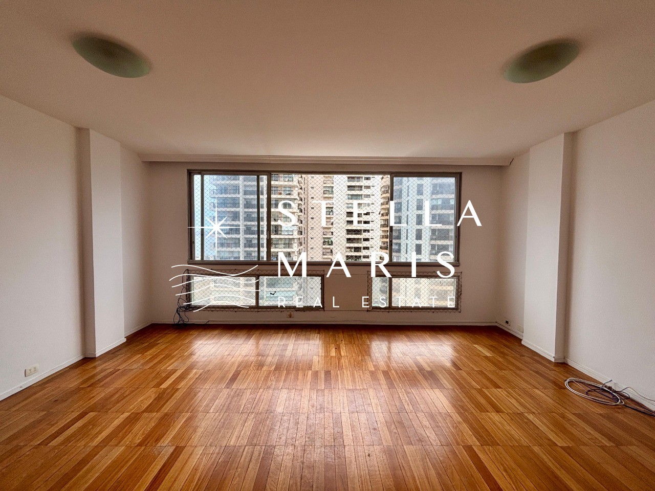 Apartamento à venda com 3 quartos, 120m² - Foto 2